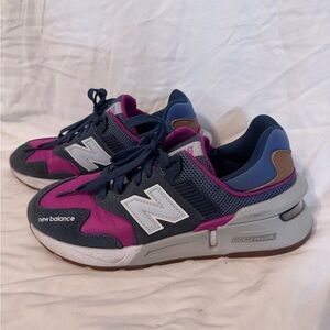 New Balance Charcoal and Magenta Athletic Shoes